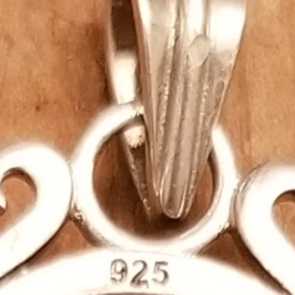 Three Cherubs Cameo Pendant in 925 Sterling Silver - Picture 3 of 7